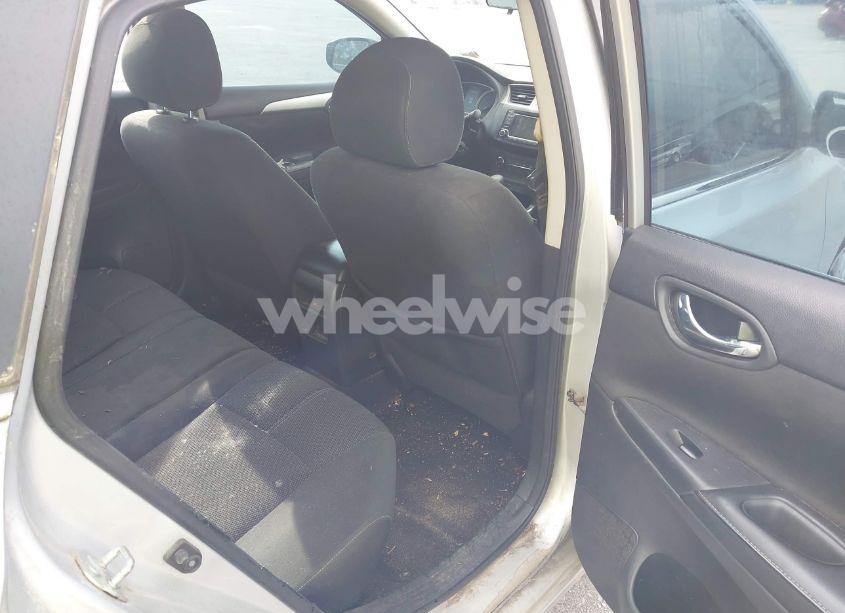Photo 8 of 2018 Nissan Sentra S (VIN 3N1AB7AP2JY313399)