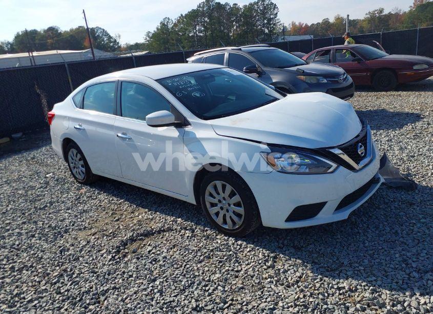 2018 Nissan Sentra S (VIN 3N1AB7AP2JY314360) main photo