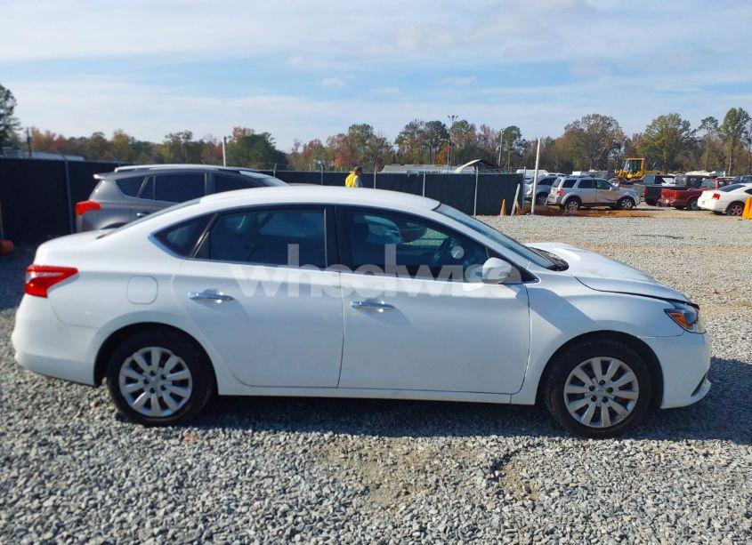 Photo 13 of 2018 Nissan Sentra S (VIN 3N1AB7AP2JY314360)