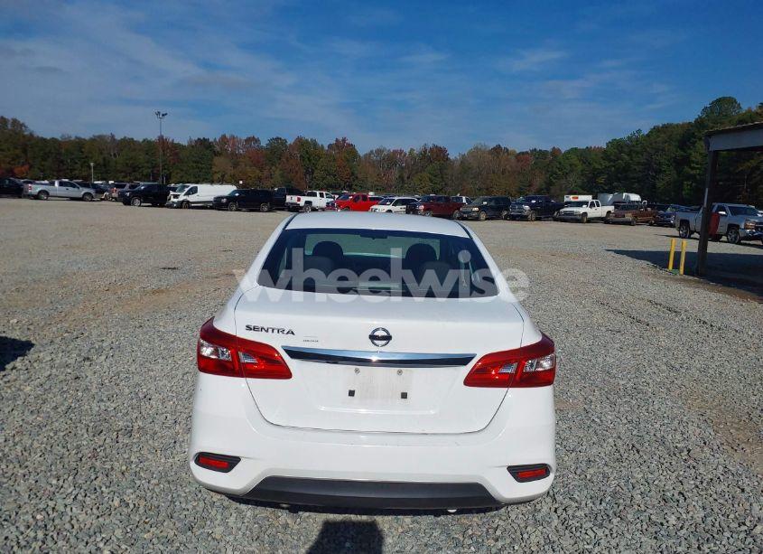 Photo 16 of 2018 Nissan Sentra S (VIN 3N1AB7AP2JY314360)