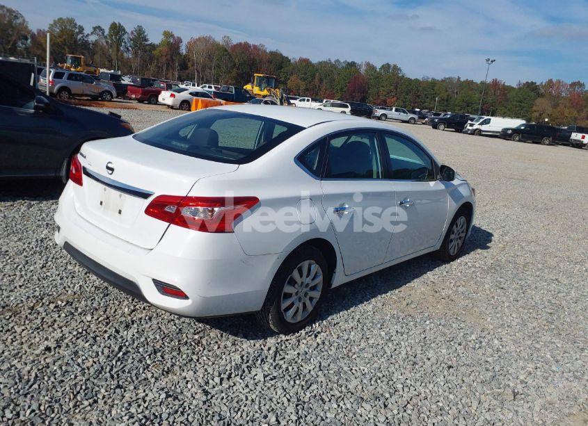 Photo 4 of 2018 Nissan Sentra S (VIN 3N1AB7AP2JY314360)