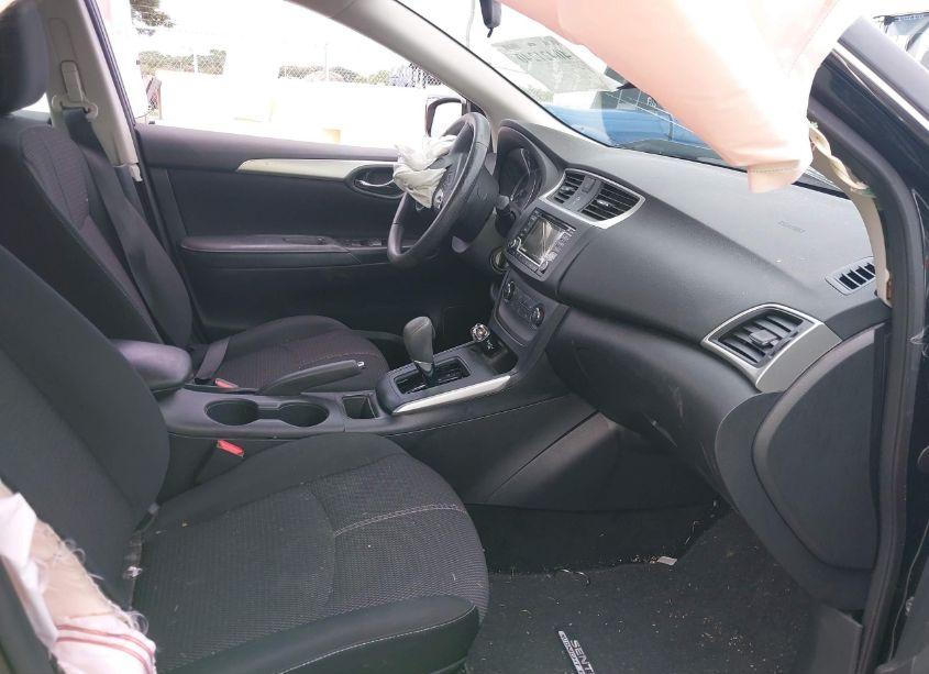 Photo 5 of 2018 Nissan Sentra S (VIN 3N1AB7AP2JY324998)