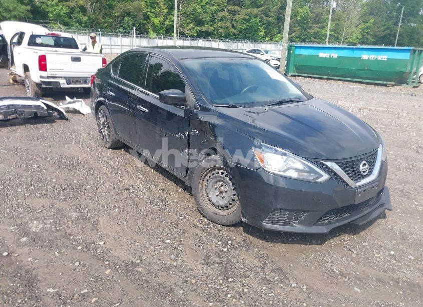 2018 Nissan Sentra S (VIN 3N1AB7AP2JY325164) main photo