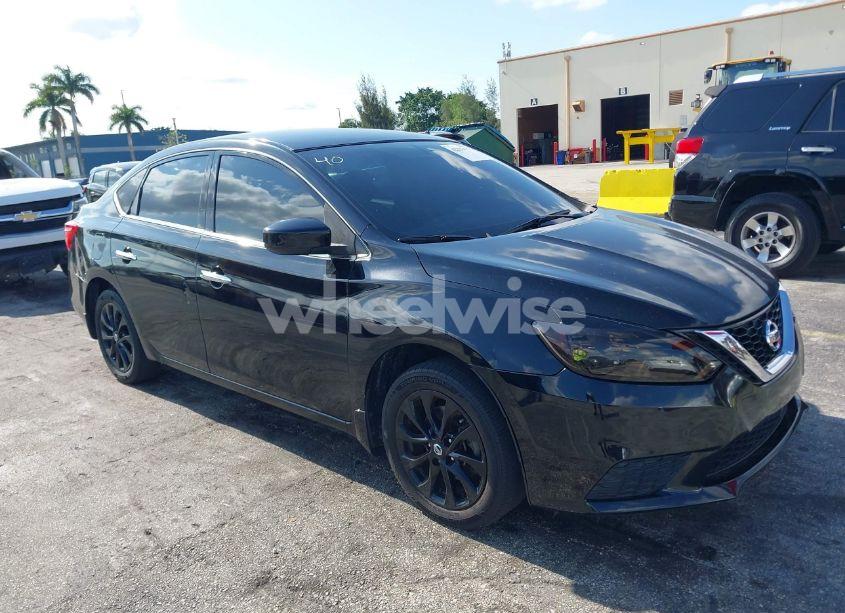 2018 Nissan Sentra S (VIN 3N1AB7AP2JY326055) main photo