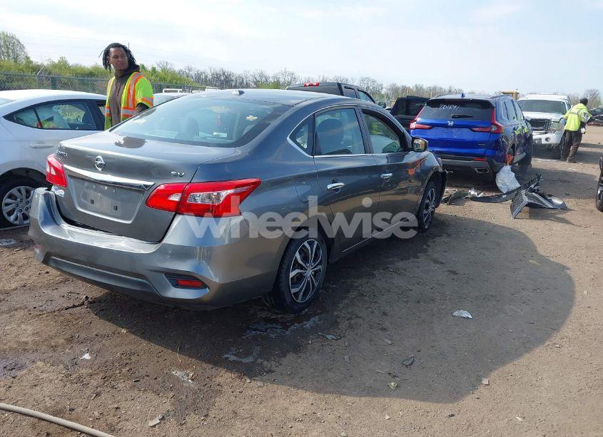 Photo 4 of 2018 Nissan Sentra S/SL/SR/SV (VIN 3N1AB7AP2JY327593)