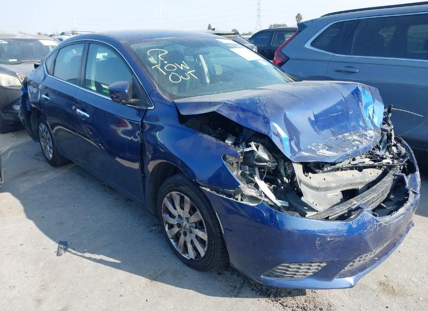2018 Nissan Sentra S (VIN 3N1AB7AP2JY329120) main photo