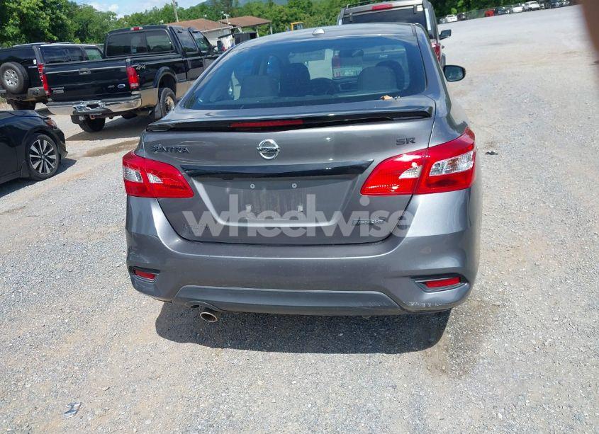 Photo 16 of 2018 Nissan Sentra SR (VIN 3N1AB7AP2JY330218)