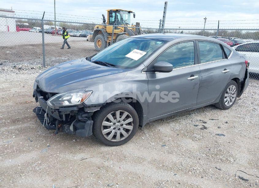 Photo 2 of 2018 Nissan Sentra S (VIN 3N1AB7AP2JY334995)