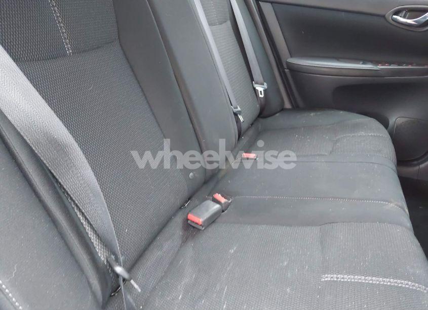 Photo 8 of 2018 Nissan Sentra S (VIN 3N1AB7AP2JY348329)