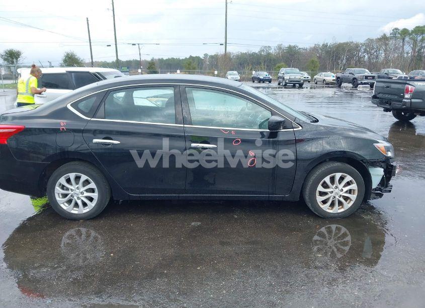 Photo 13 of 2019 Nissan Sentra SV (VIN 3N1AB7AP2KL602281)