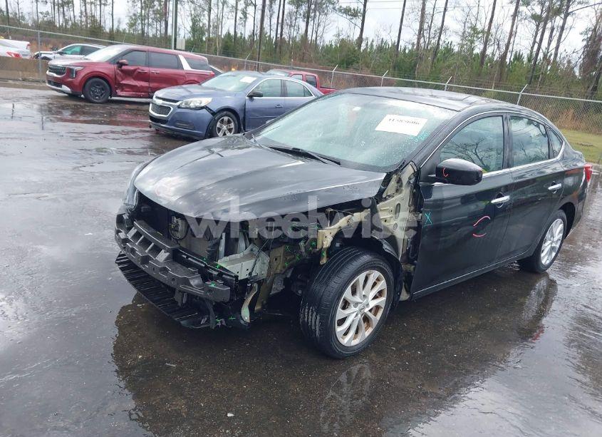 Photo 2 of 2019 Nissan Sentra SV (VIN 3N1AB7AP2KL602281)