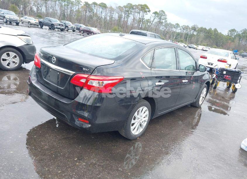 Photo 4 of 2019 Nissan Sentra SV (VIN 3N1AB7AP2KL602281)