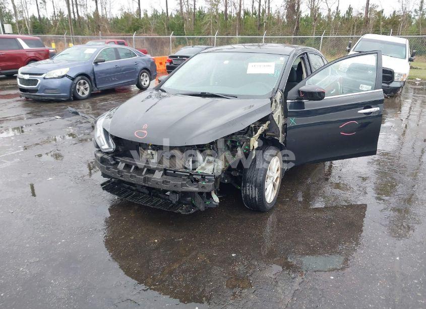 Photo 6 of 2019 Nissan Sentra SV (VIN 3N1AB7AP2KL602281)