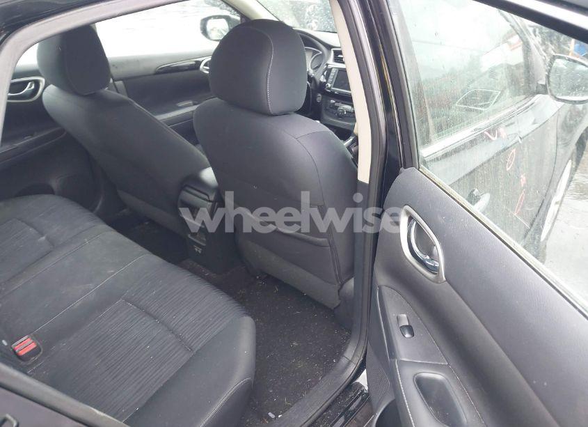 Photo 8 of 2019 Nissan Sentra SV (VIN 3N1AB7AP2KL602281)