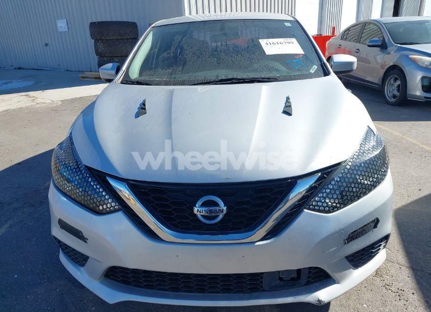 Photo 12 of 2019 Nissan Sentra SV (VIN 3N1AB7AP2KL603186)