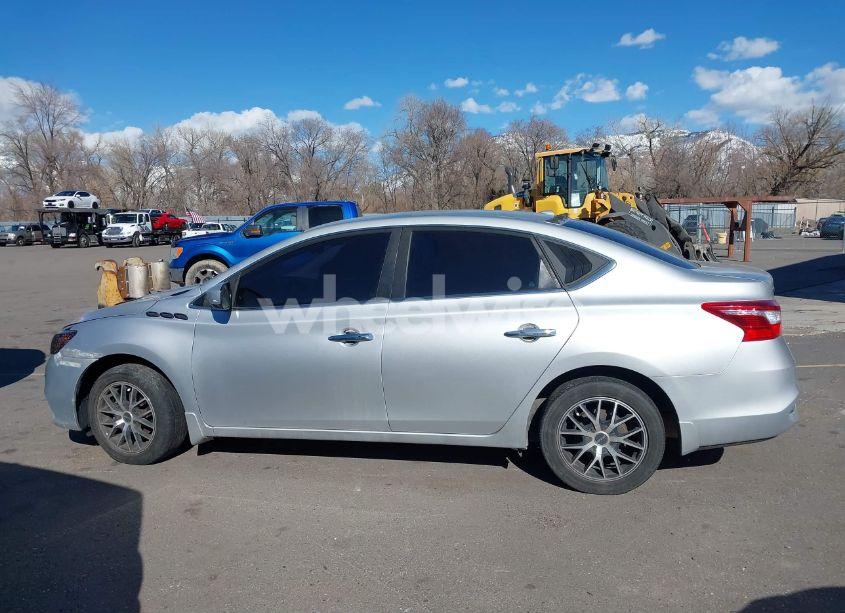 Photo 14 of 2019 Nissan Sentra SV (VIN 3N1AB7AP2KL603186)