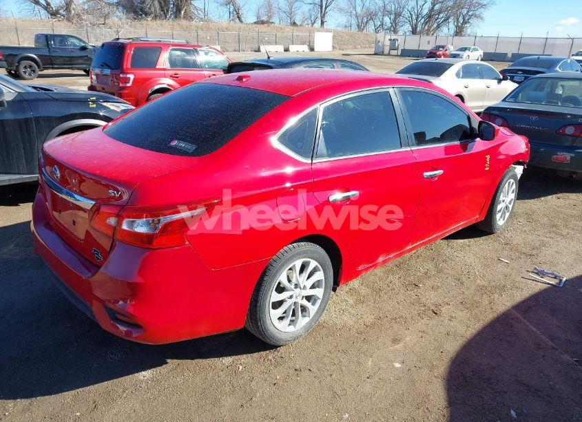 Photo 4 of 2019 Nissan Sentra SV (VIN 3N1AB7AP2KL610185)