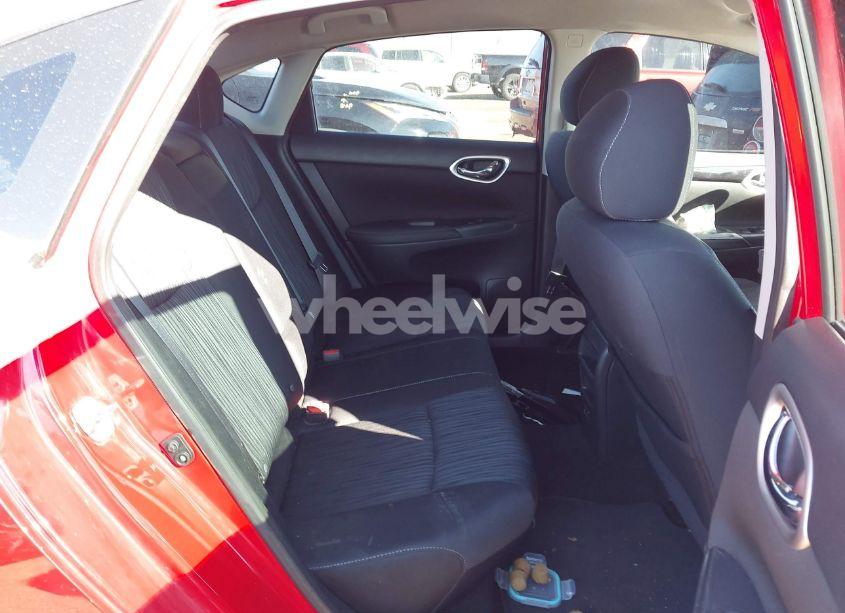 Photo 8 of 2019 Nissan Sentra SV (VIN 3N1AB7AP2KL610185)