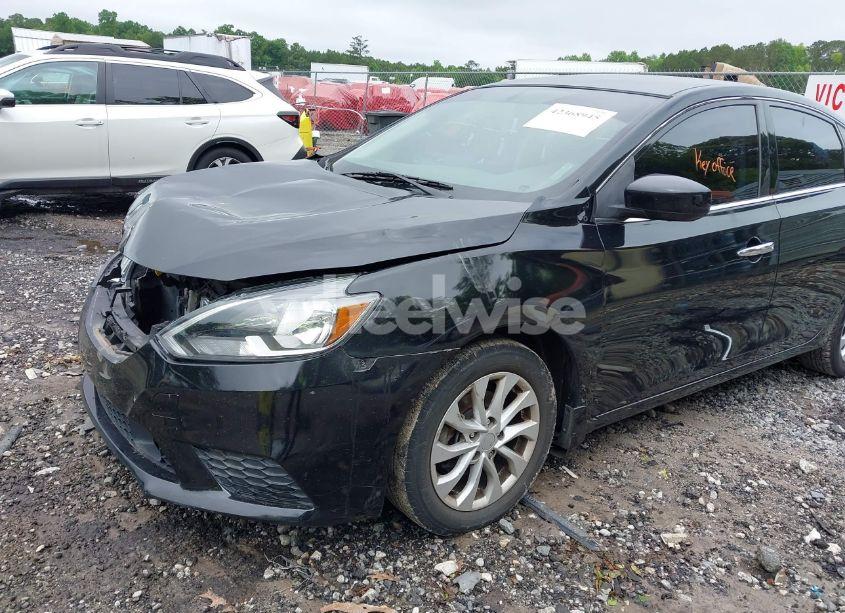 Photo 18 of 2019 Nissan Sentra SV (VIN 3N1AB7AP2KL611613)