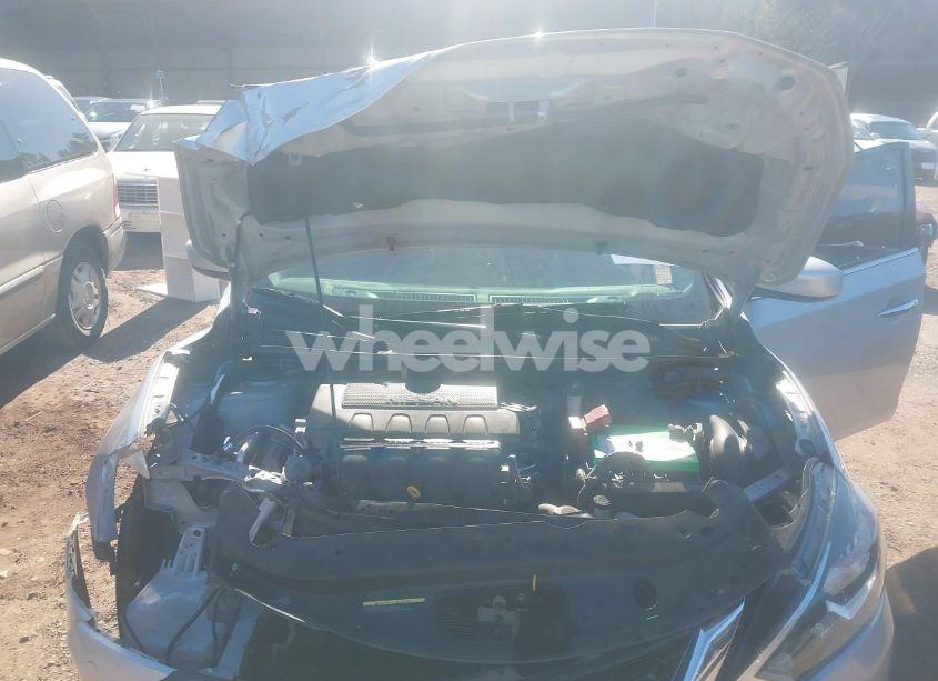 Photo 10 of 2019 Nissan Sentra SV (VIN 3N1AB7AP2KL615869)