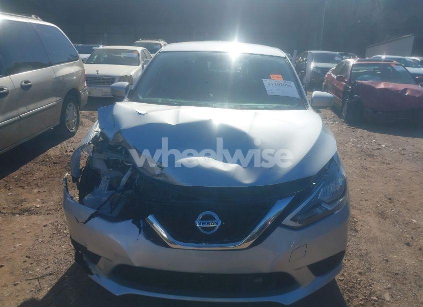 Photo 12 of 2019 Nissan Sentra SV (VIN 3N1AB7AP2KL615869)