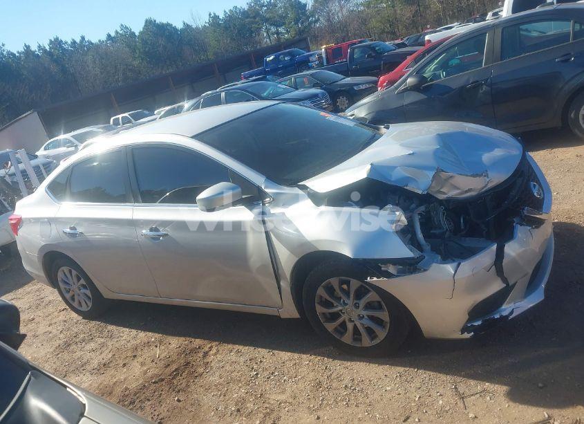 Photo 13 of 2019 Nissan Sentra SV (VIN 3N1AB7AP2KL615869)