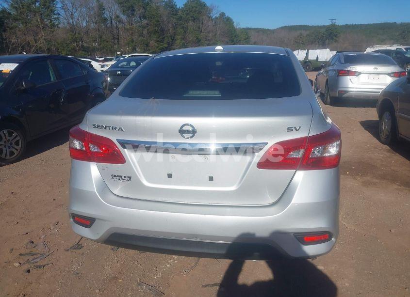 Photo 16 of 2019 Nissan Sentra SV (VIN 3N1AB7AP2KL615869)