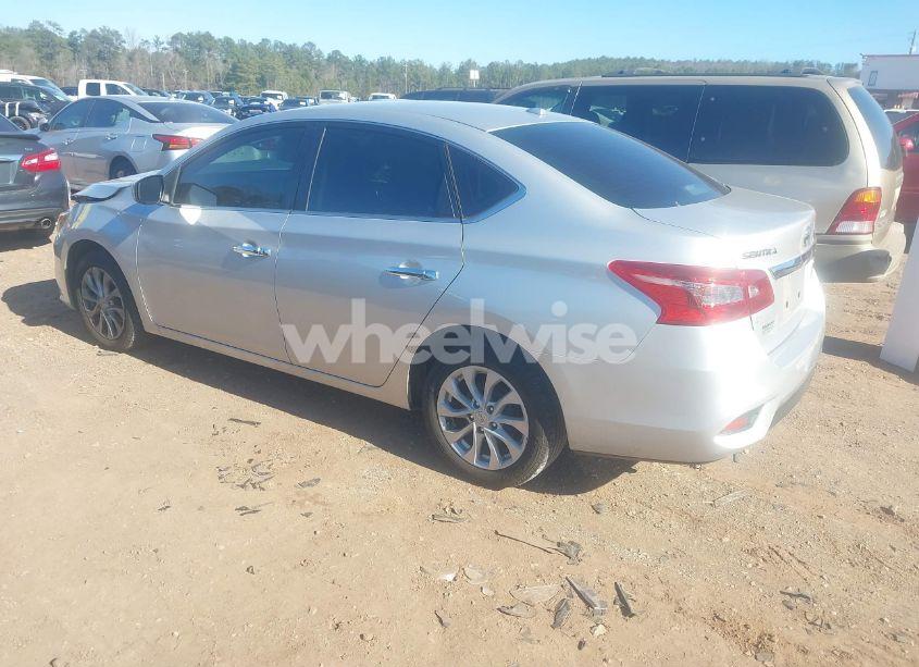Photo 3 of 2019 Nissan Sentra SV (VIN 3N1AB7AP2KL615869)