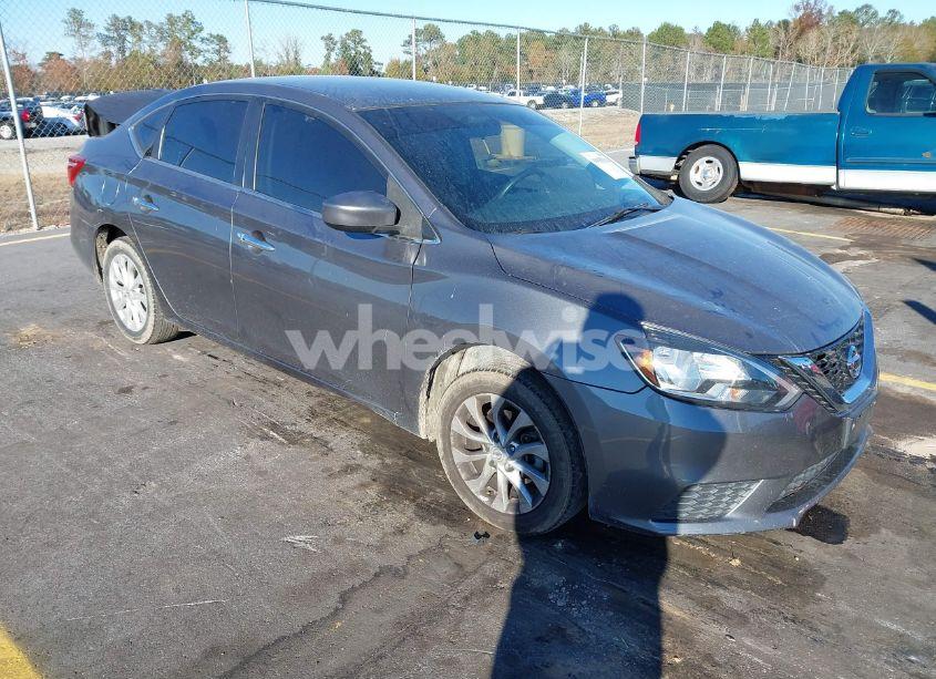 2019 Nissan Sentra SV (VIN 3N1AB7AP2KL626290) main photo