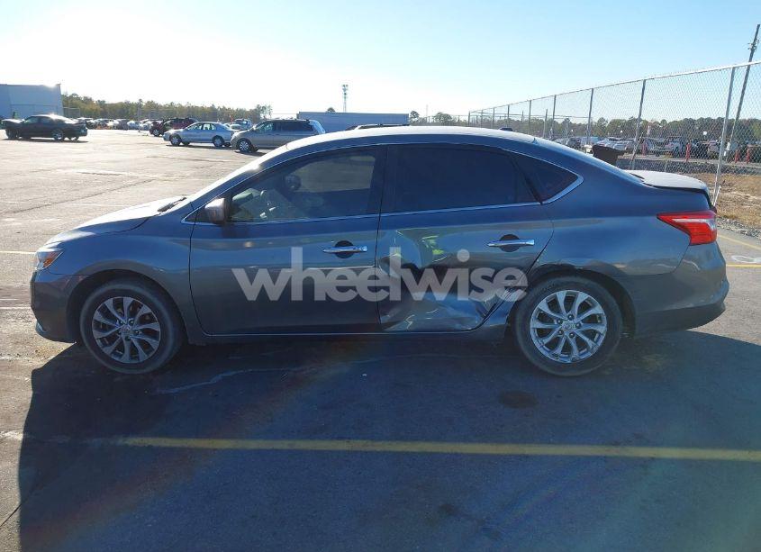 Photo 14 of 2019 Nissan Sentra SV (VIN 3N1AB7AP2KL626290)