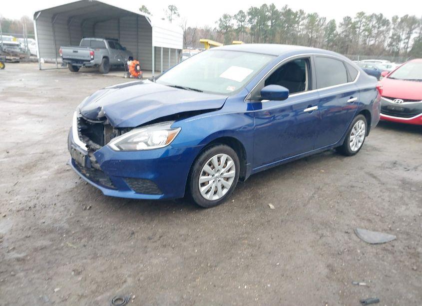 Photo 2 of 2019 Nissan Sentra S (VIN 3N1AB7AP2KY212557)