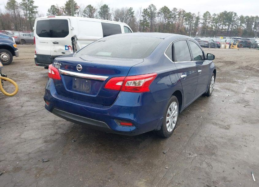 Photo 4 of 2019 Nissan Sentra S (VIN 3N1AB7AP2KY212557)
