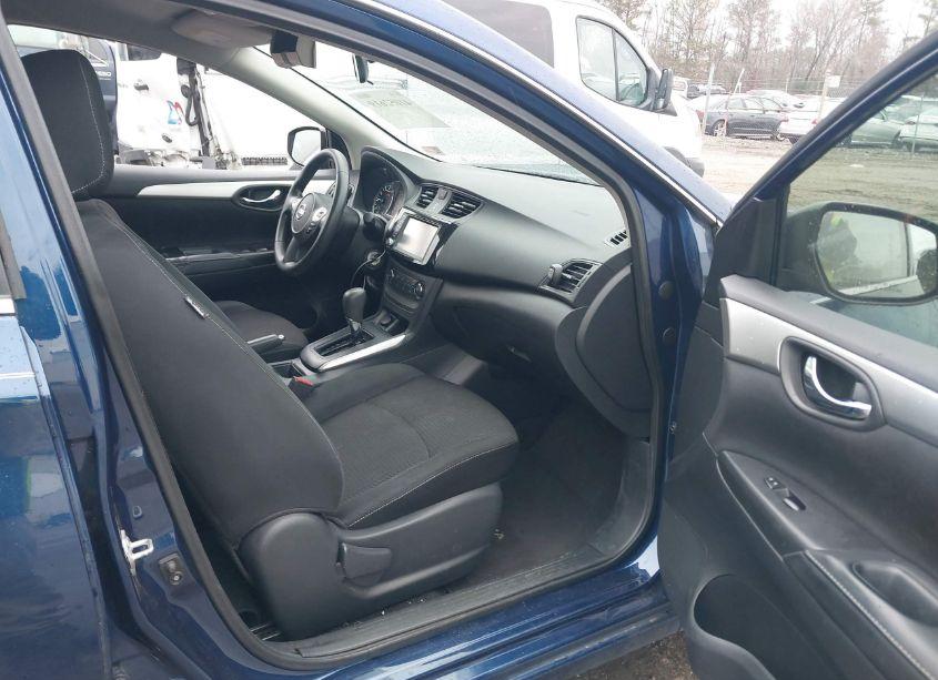 Photo 5 of 2019 Nissan Sentra S (VIN 3N1AB7AP2KY212557)