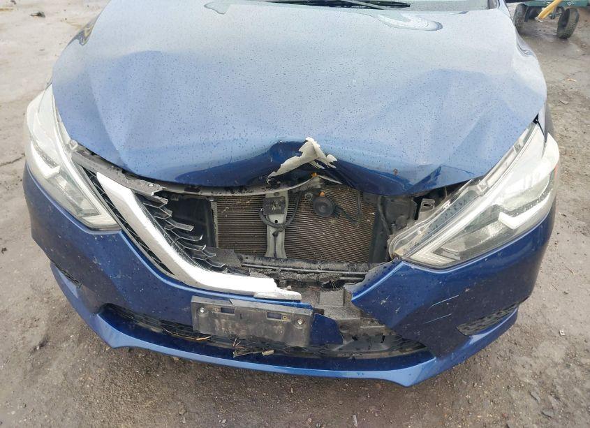 Photo 6 of 2019 Nissan Sentra S (VIN 3N1AB7AP2KY212557)