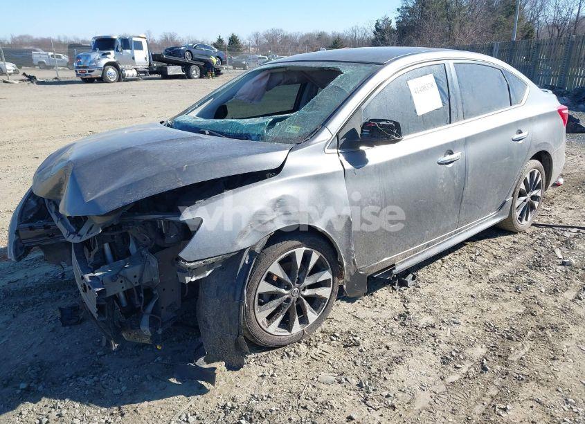Photo 2 of 2019 Nissan Sentra SR (VIN 3N1AB7AP2KY215569)