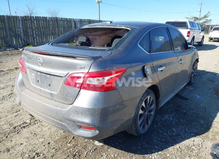 Photo 4 of 2019 Nissan Sentra SR (VIN 3N1AB7AP2KY215569)