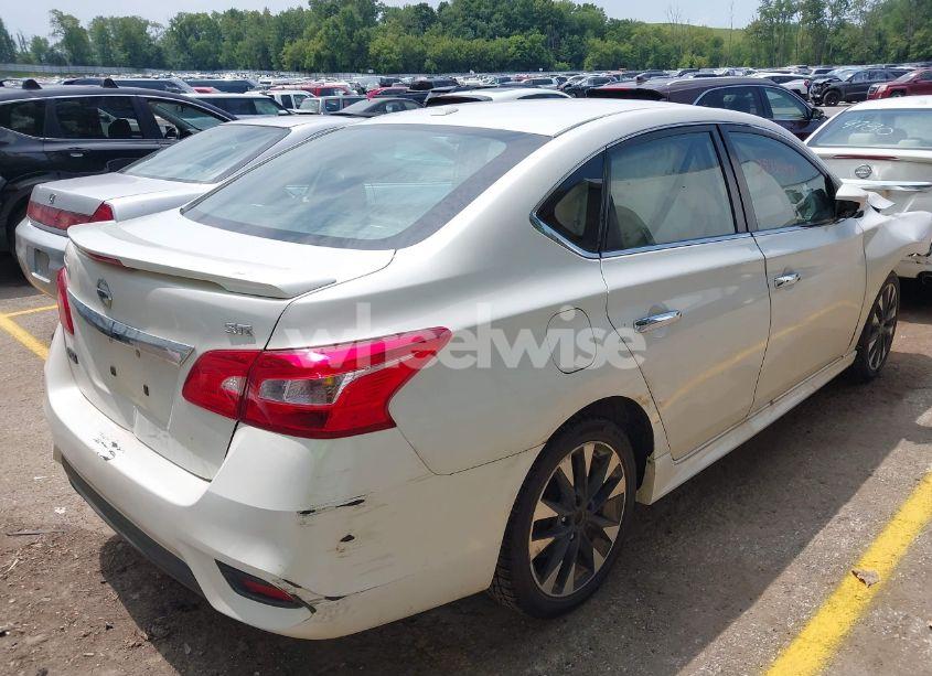 Photo 4 of 2019 Nissan Sentra SR (VIN 3N1AB7AP2KY216155)