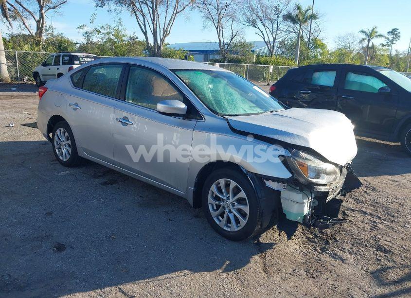 2019 Nissan Sentra SV (VIN 3N1AB7AP2KY224417) main photo