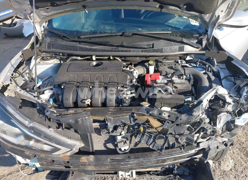 Photo 10 of 2019 Nissan Sentra SV (VIN 3N1AB7AP2KY224417)