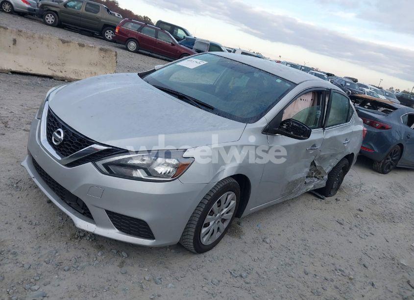 Photo 2 of 2019 Nissan Sentra S (VIN 3N1AB7AP2KY226362)