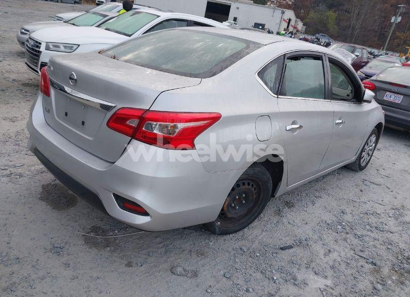 Photo 4 of 2019 Nissan Sentra S (VIN 3N1AB7AP2KY226362)