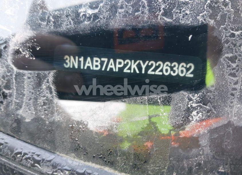 Photo 9 of 2019 Nissan Sentra S (VIN 3N1AB7AP2KY226362)