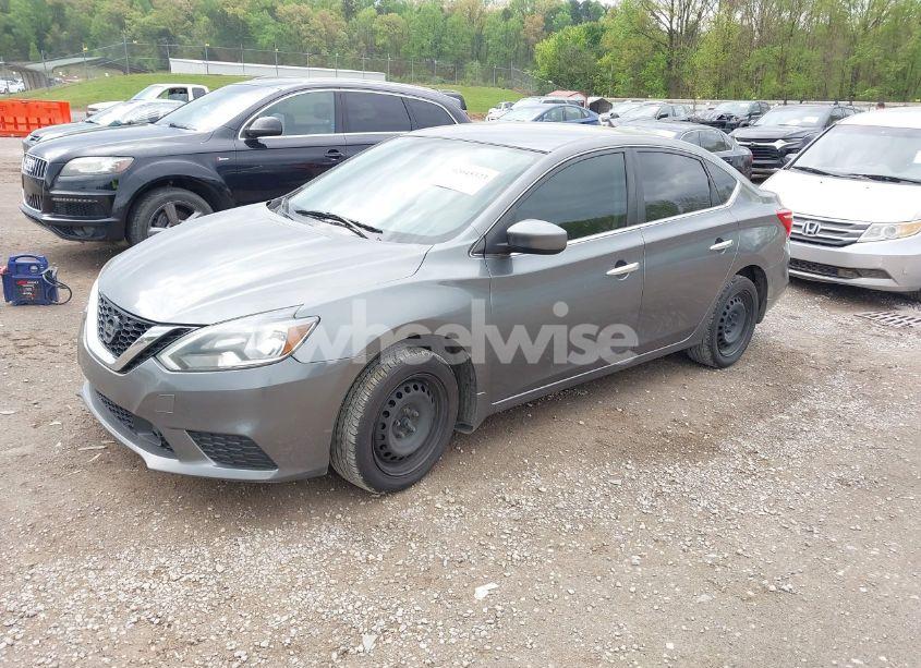 Photo 2 of 2019 Nissan Sentra S (VIN 3N1AB7AP2KY231626)