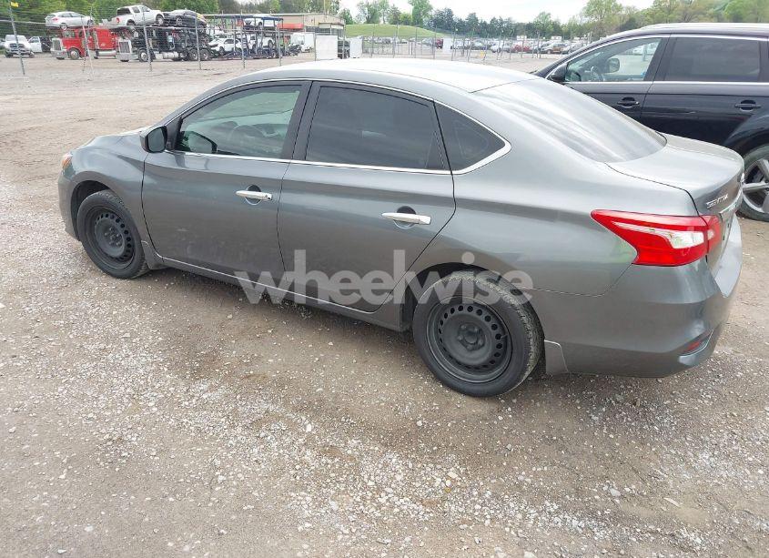 Photo 3 of 2019 Nissan Sentra S (VIN 3N1AB7AP2KY231626)