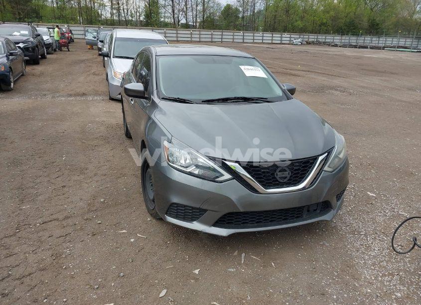 Photo 6 of 2019 Nissan Sentra S (VIN 3N1AB7AP2KY231626)