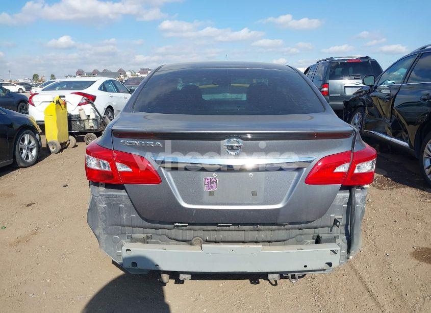 Photo 17 of 2019 Nissan Sentra S (VIN 3N1AB7AP2KY233358)