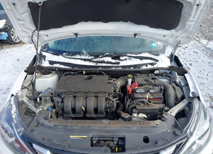 Photo 10 of 2019 Nissan Sentra S (VIN 3N1AB7AP2KY236051)