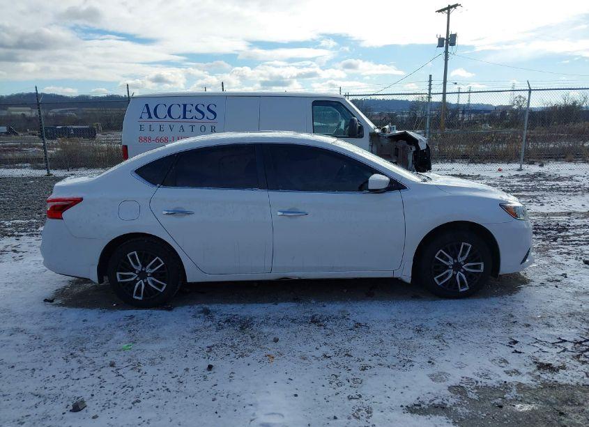 Photo 13 of 2019 Nissan Sentra S (VIN 3N1AB7AP2KY236051)