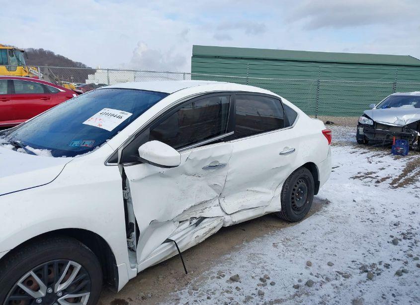 Photo 6 of 2019 Nissan Sentra S (VIN 3N1AB7AP2KY236051)