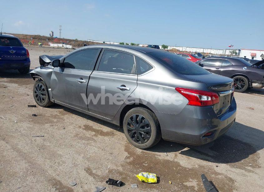 Photo 3 of 2019 Nissan Sentra S (VIN 3N1AB7AP2KY240651)